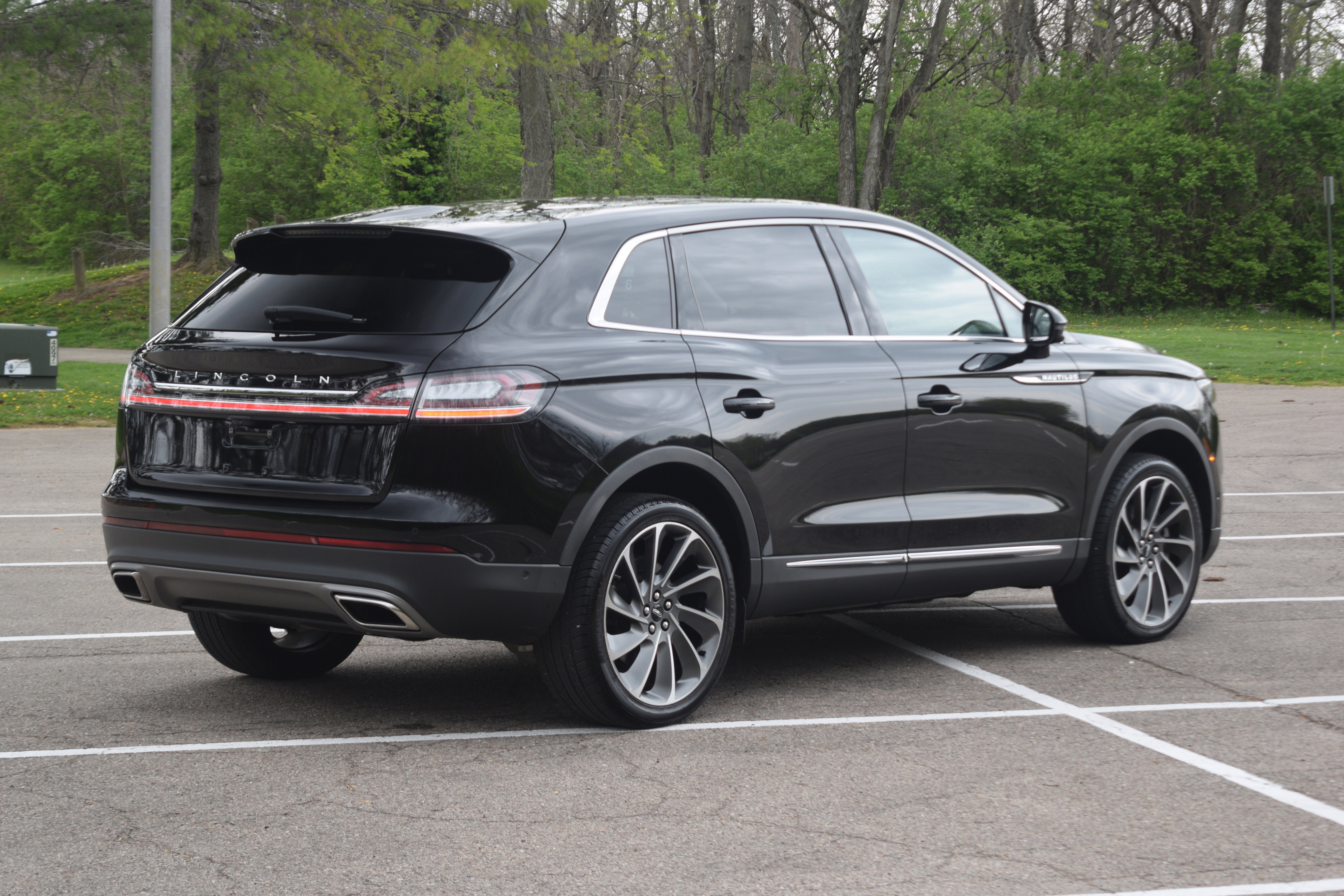 Used 2022 Lincoln Nautilus Reserve w/ Equipment Group 201A image 26