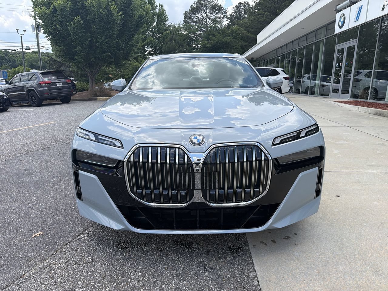 Certified 2025 BMW 740i xDrive AWD/4WD image 6