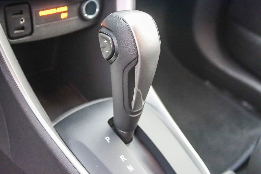 Used 2022 Chevrolet Trax LT w/ LT Convenience Package image 35