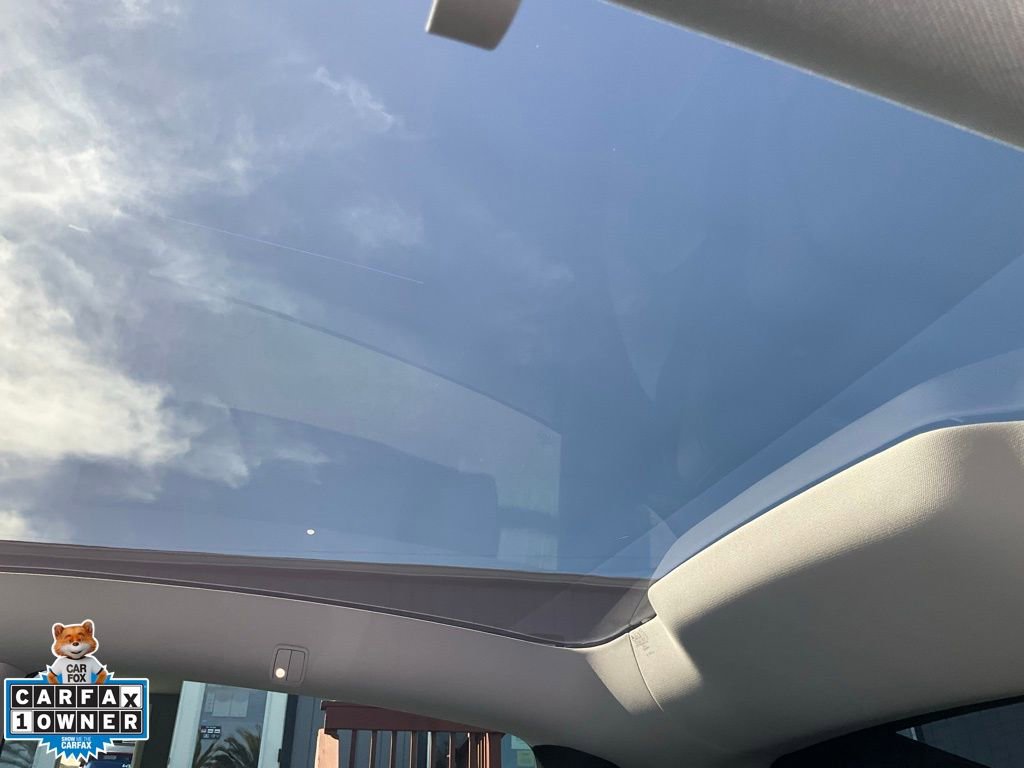 Used 2026 Tesla Model Y AWD image 31