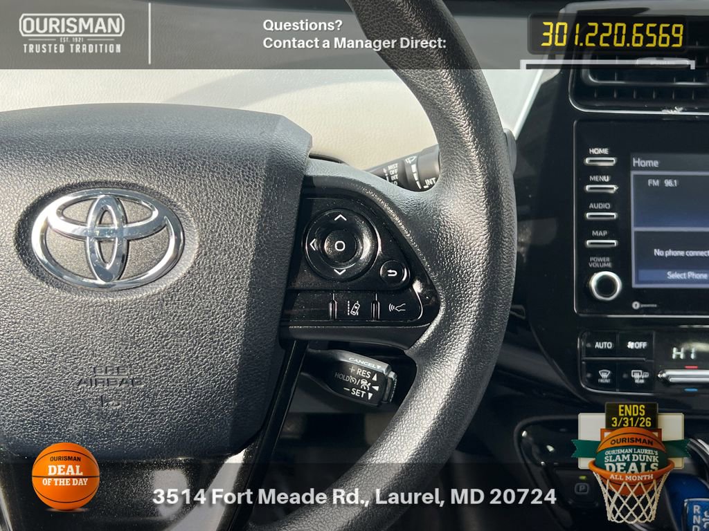 Used 2022 Toyota Prius LE image 25