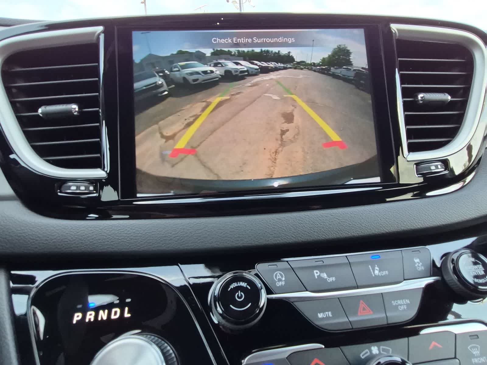 New 2027 Chrysler Pacifica LX FWD image 27