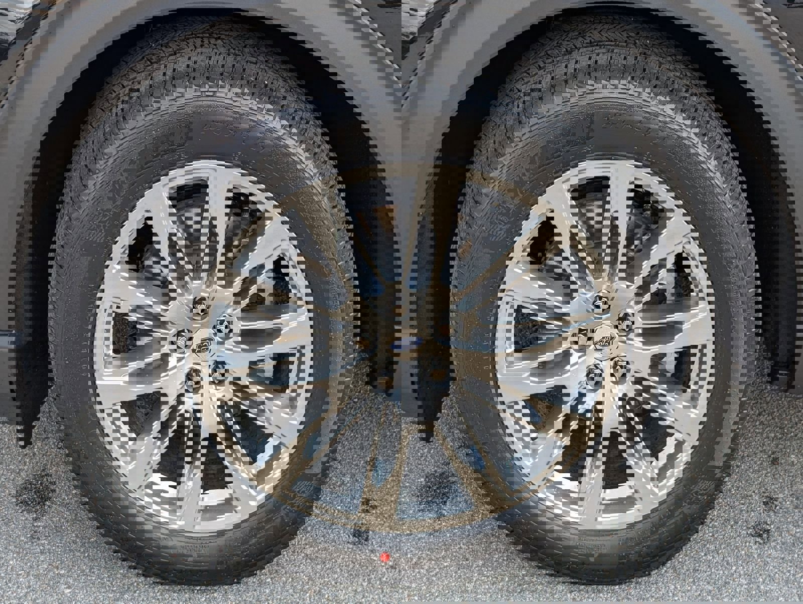 New 2026 Ford Explorer Platinum image 13