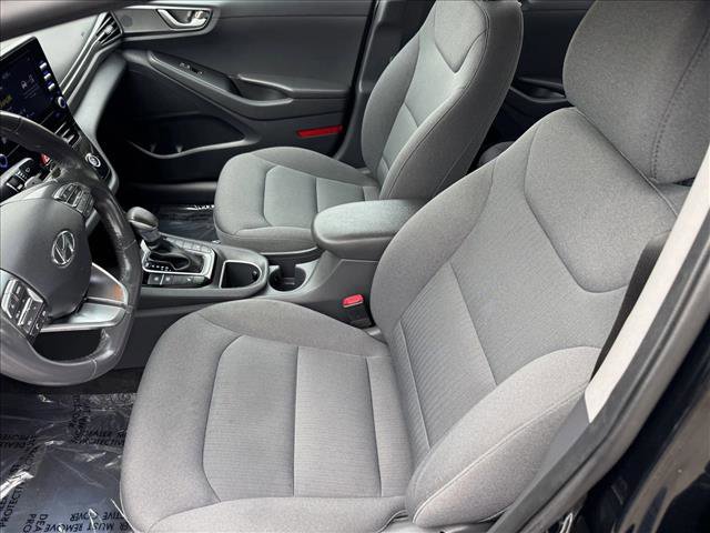 Used 2022 Hyundai Ioniq SE image 10