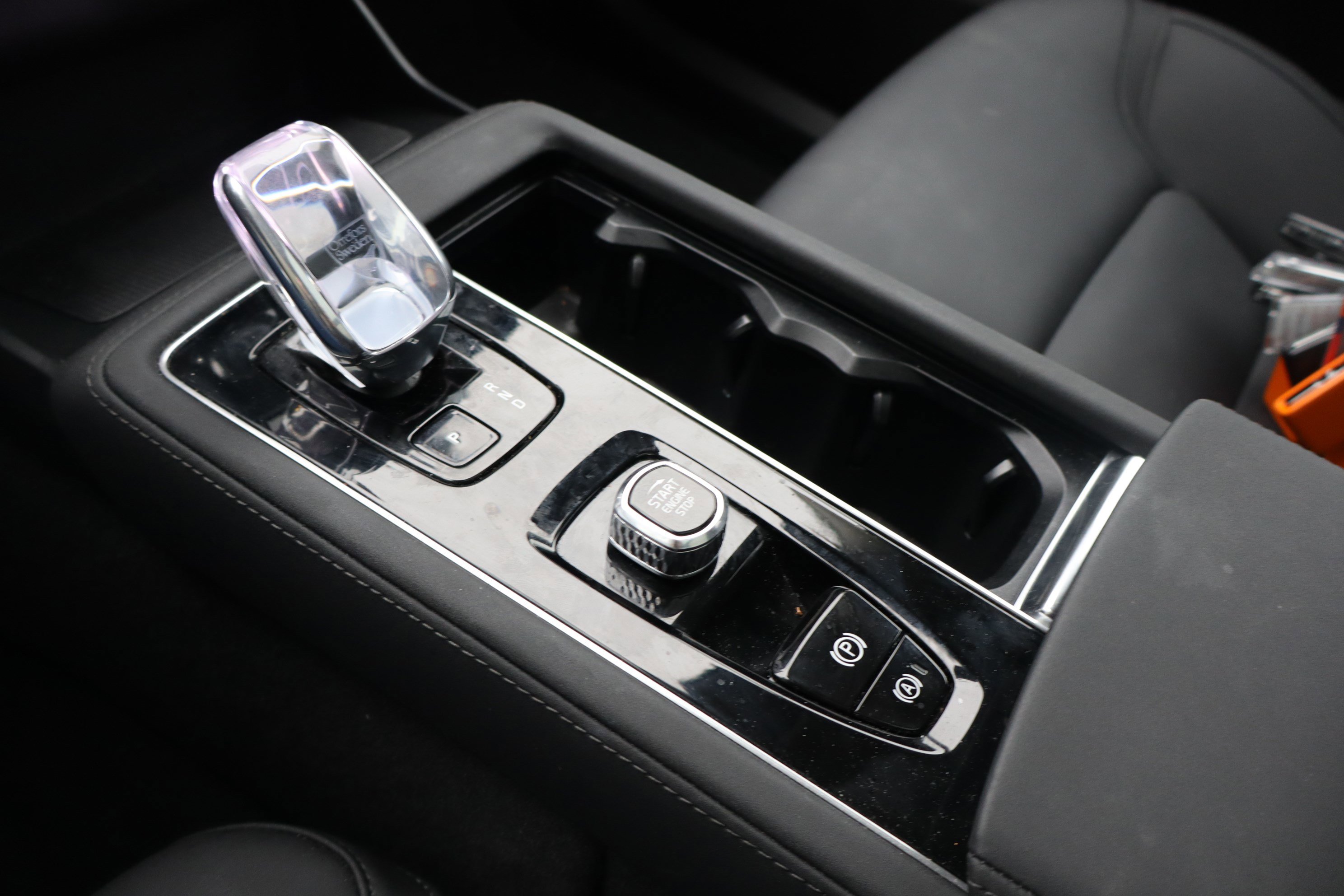 Used 2025 Volvo XC90 B6 Plus image 28