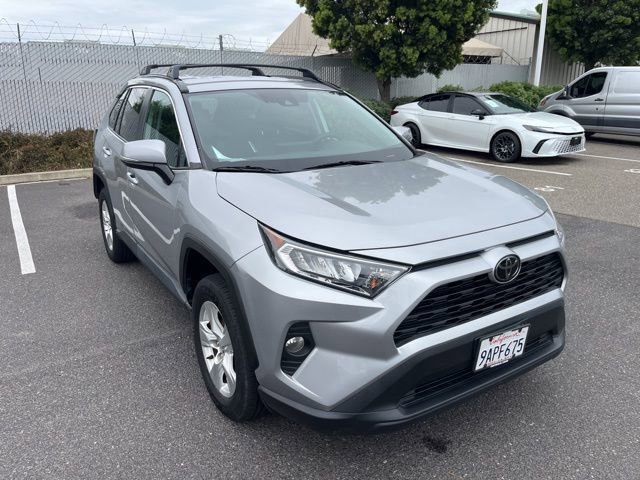 Used 2021 Toyota RAV4 XLE w/ XLE Grade Weather Package AWD/4WD image 3