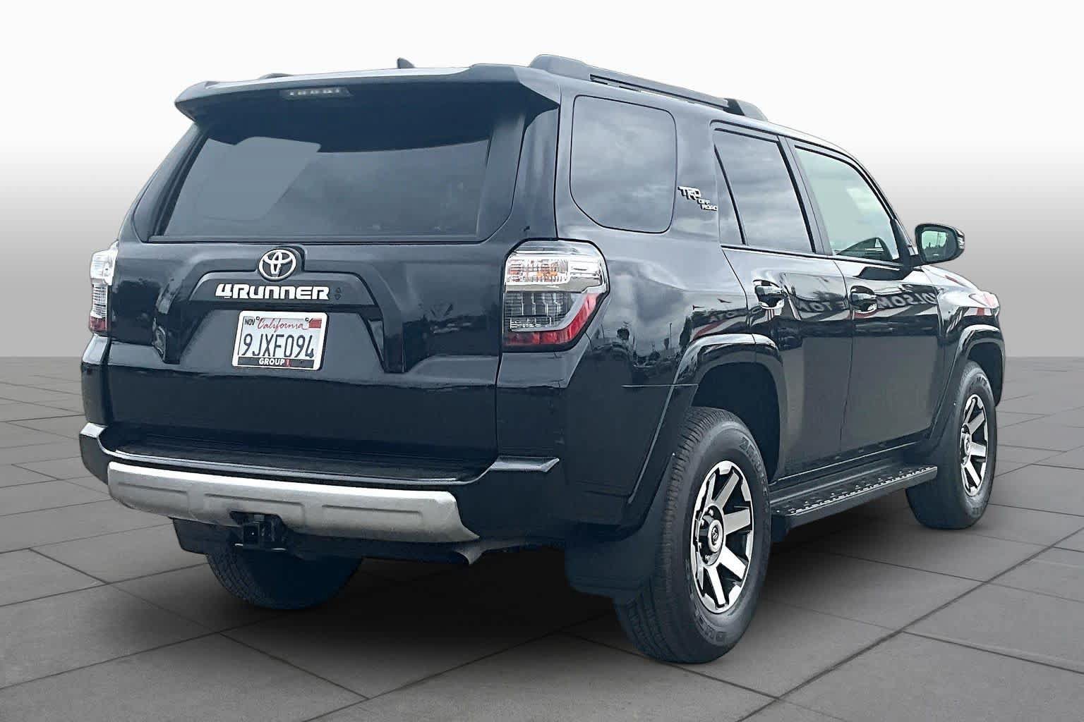 Used 2023 Toyota 4Runner TRD Off-Road Premium w/ Moonroof Package AWD/4WD image 12