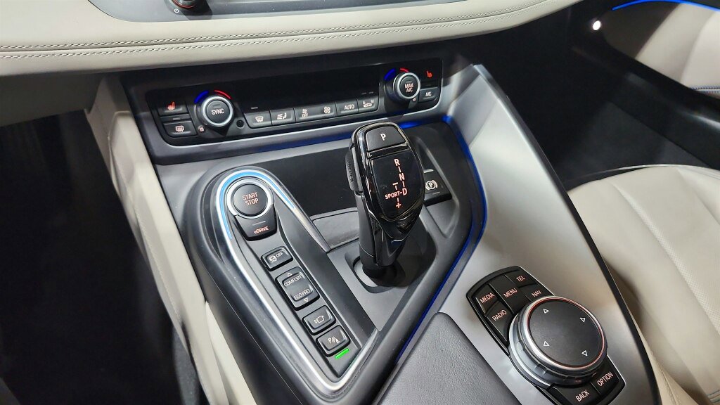 Used 2014 BMW i8 AWD/4WD image 29