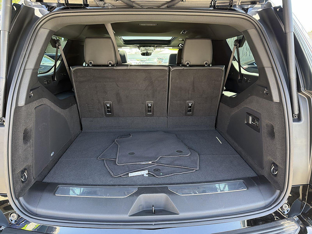 Used 2026 Cadillac Escalade ESV Luxury RWD image 26