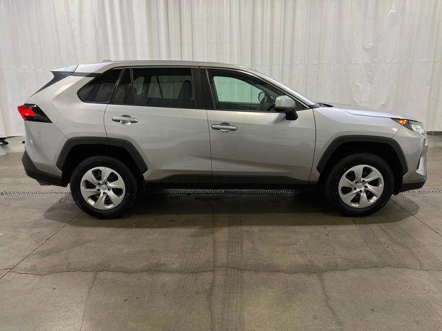 Certified 2022 Toyota RAV4 LE FWD image 3