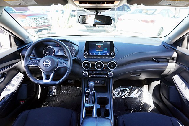 Used 2024 Nissan Sentra SV FWD image 27