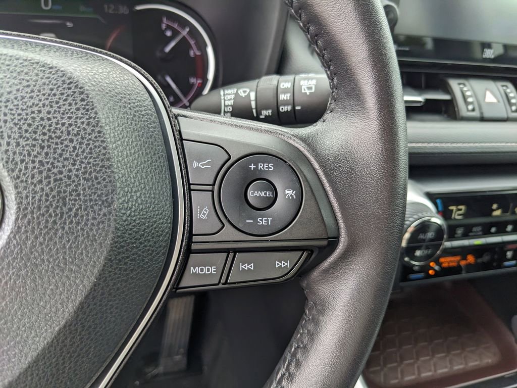 Used 2022 Toyota RAV4 Limited image 35