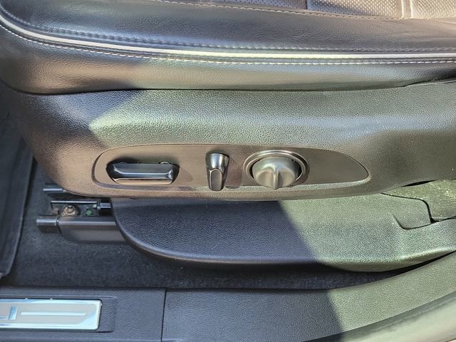 Used 2017 GMC Acadia Denali image 17