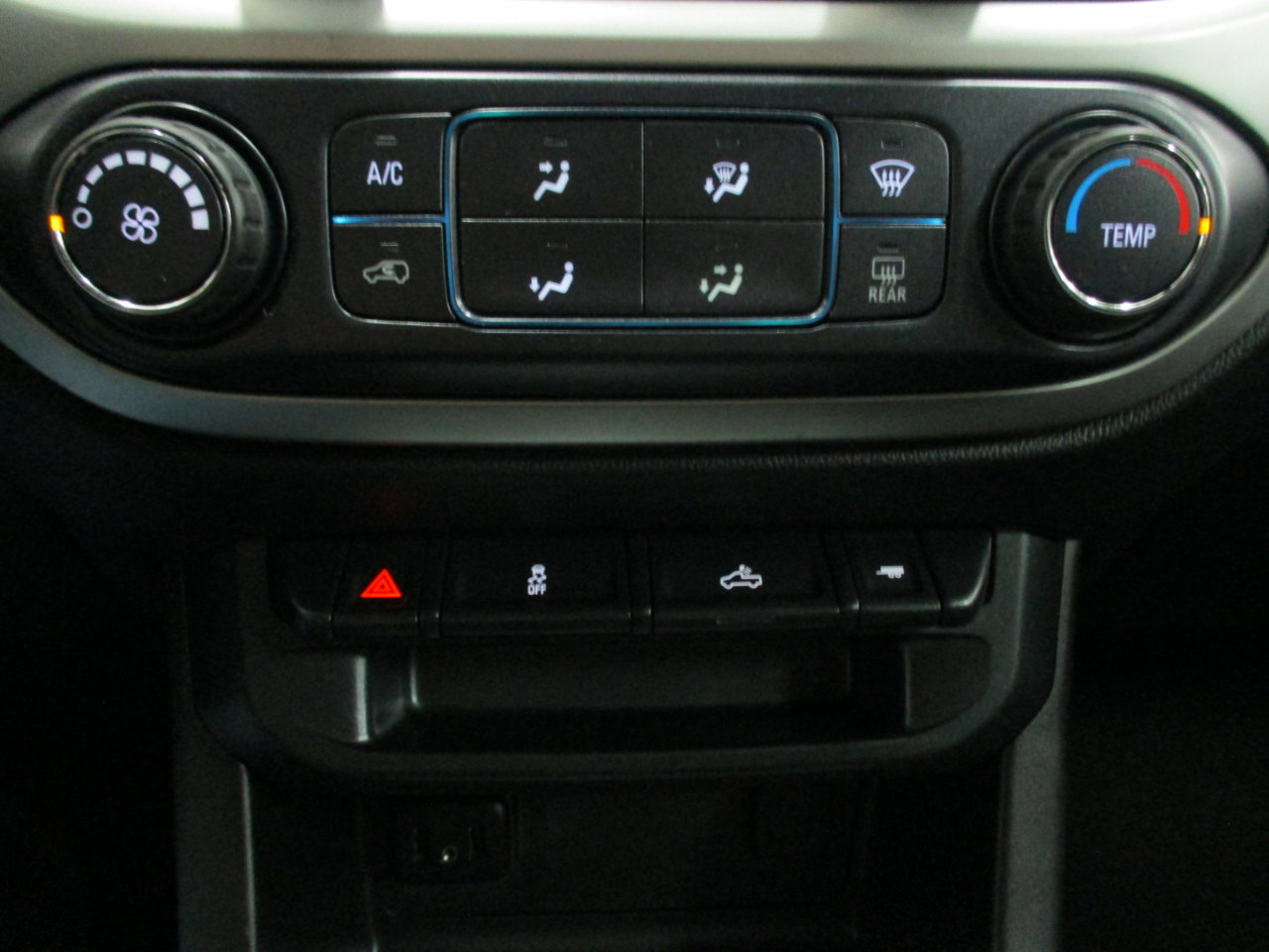 Used 2019 Chevrolet Colorado LT w/ LT Convenience Package image 21