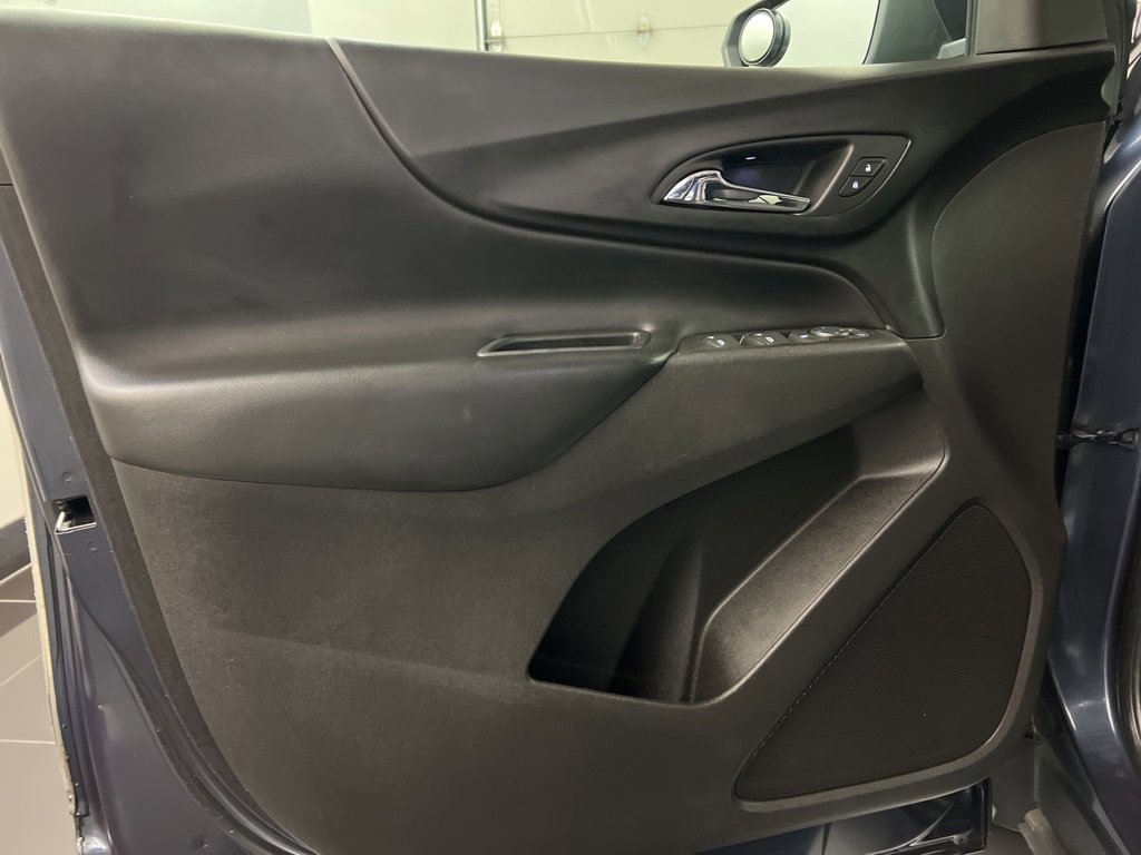 Used 2018 Chevrolet Equinox LT image 27