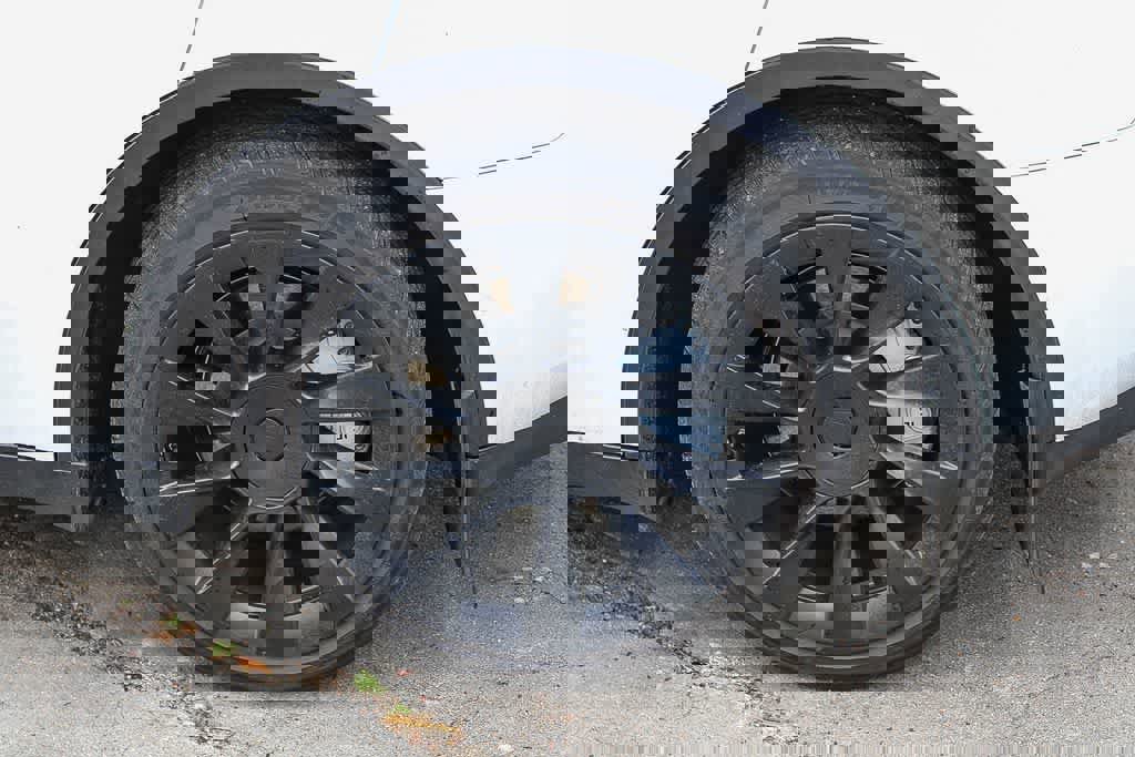 Used 2021 Tesla Model Y Long Range image 6