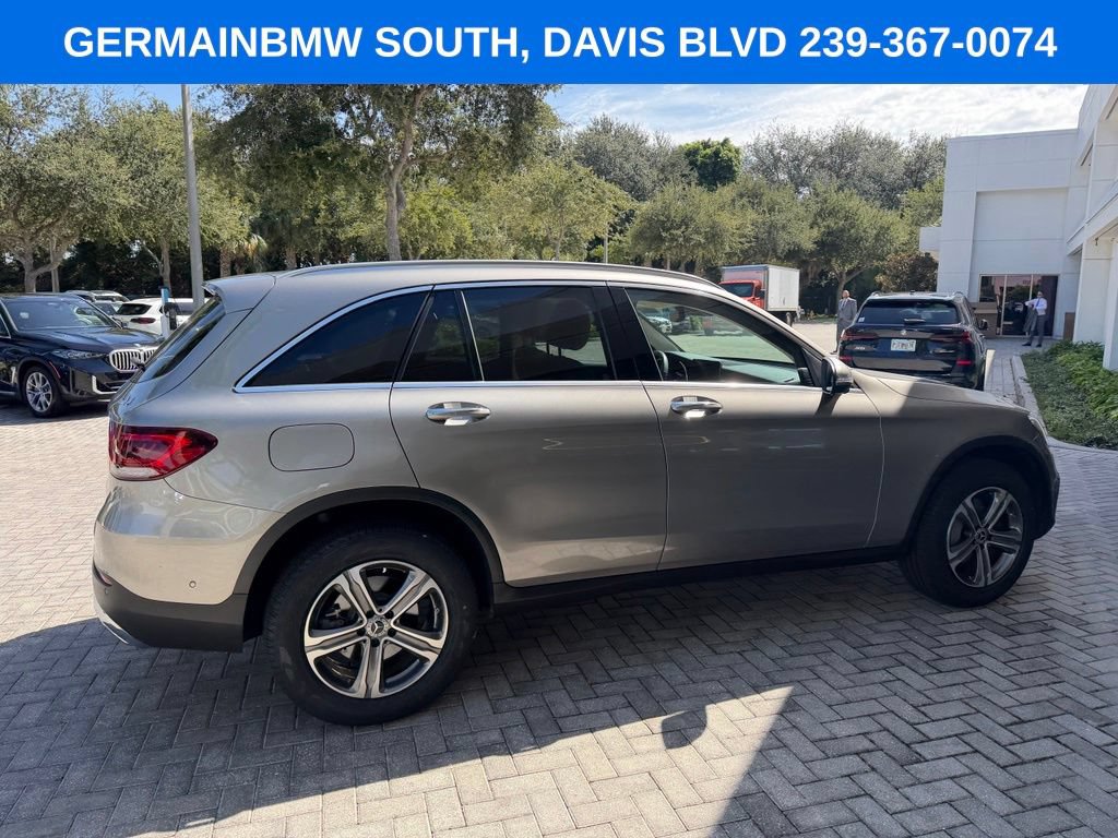 Used 2022 Mercedes-Benz GLC 300 4MATIC image 10