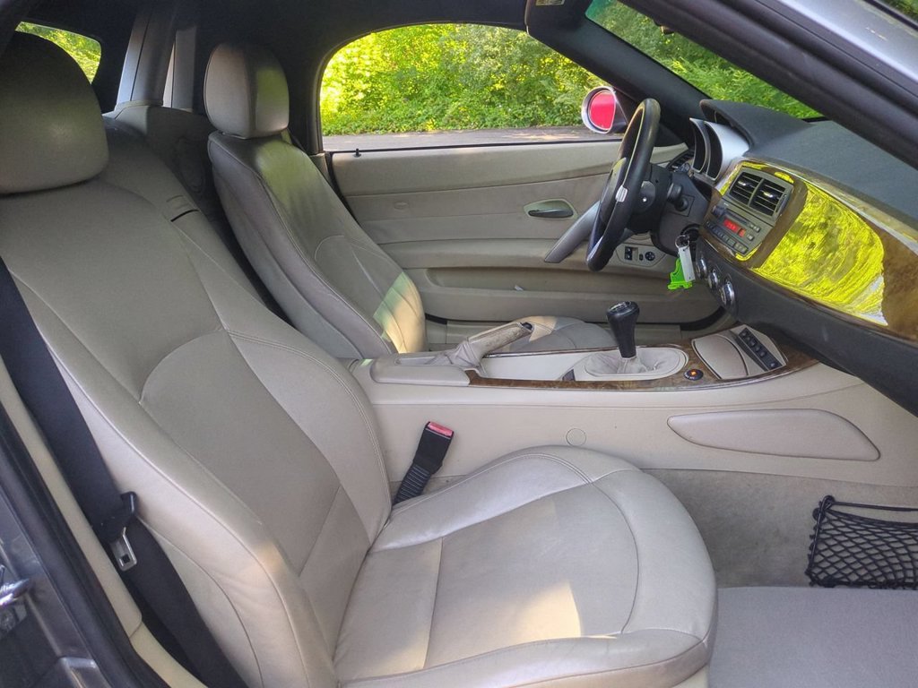 Used 2008 BMW Z4 3.0si RWD image 22