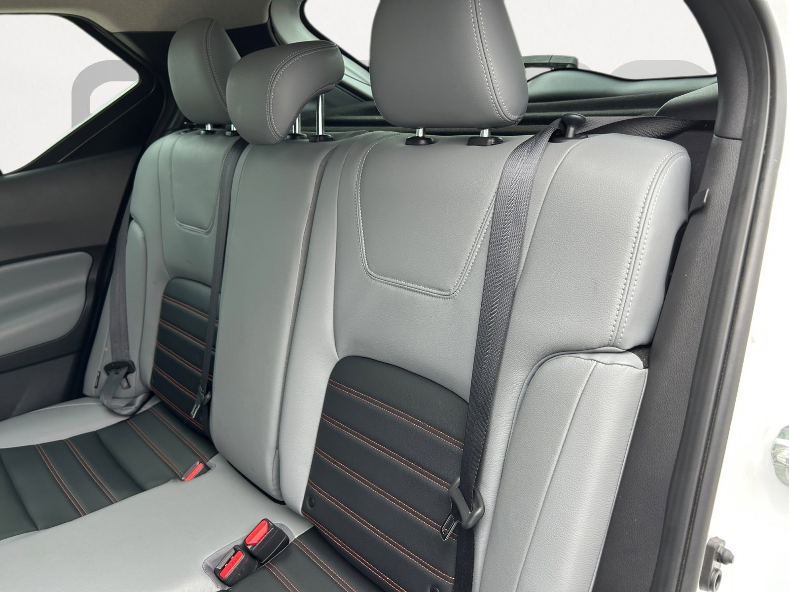Used 2024 Nissan Kicks SR w/ SR Premium Package FWD image 20