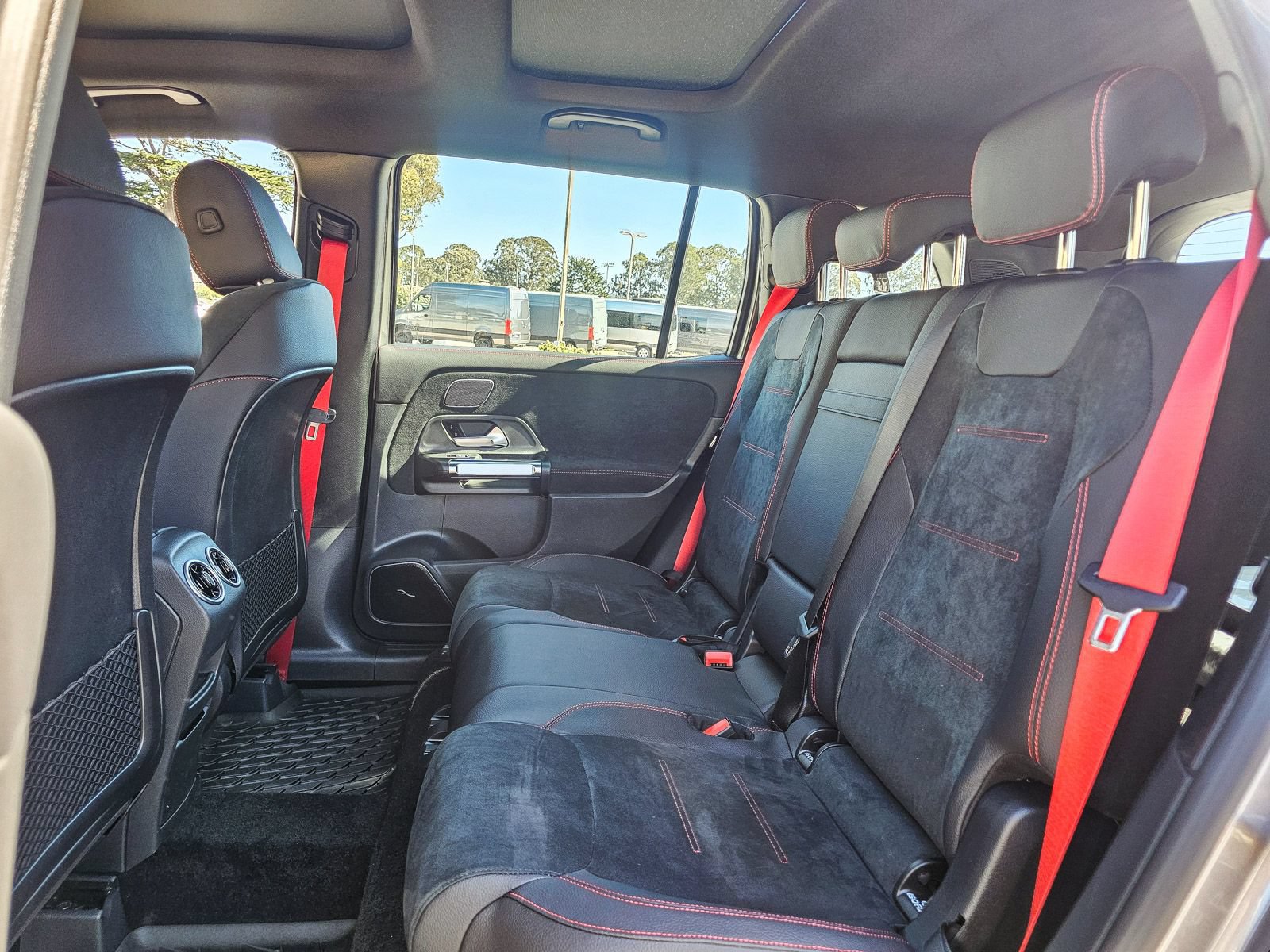 New 2026 Mercedes-Benz GLB 35 AMG 4MATIC image 20