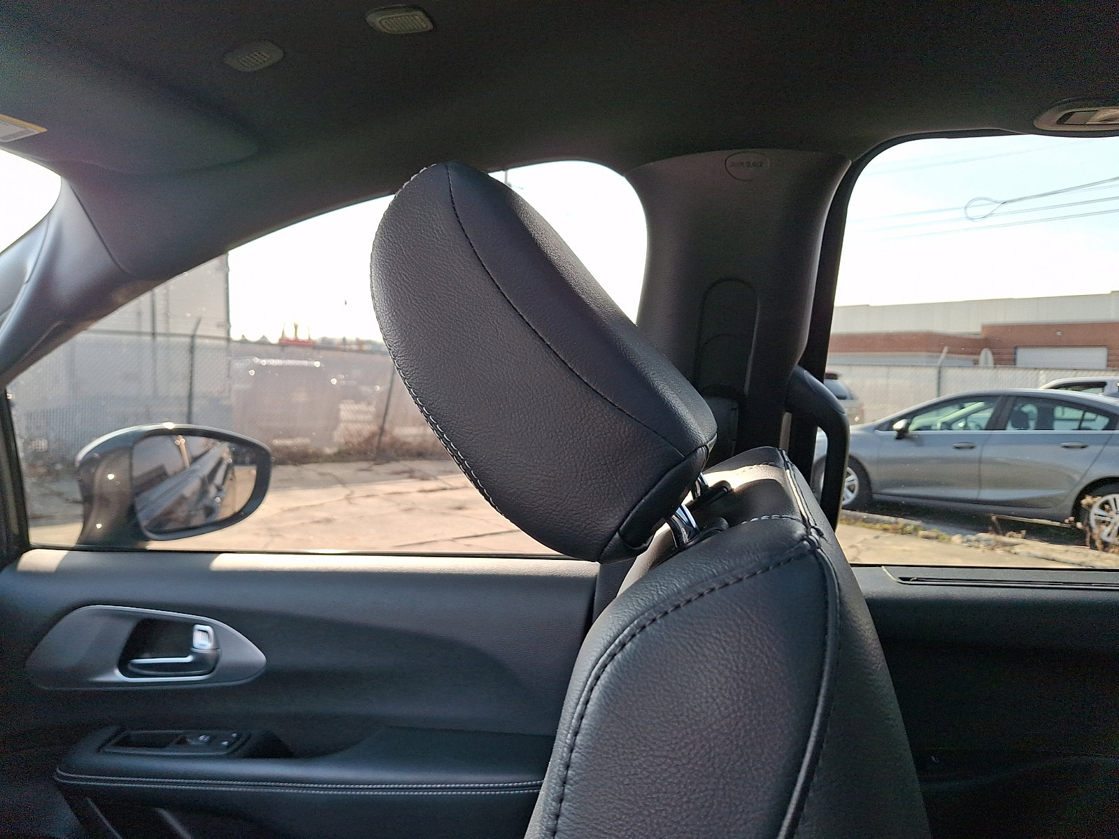 Used 2022 Chrysler Pacifica Touring-L w/ S Appearance Package image 17