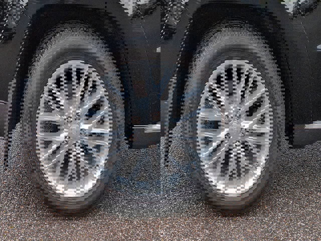 Used 2018 Jeep Grand Cherokee Summit image 13