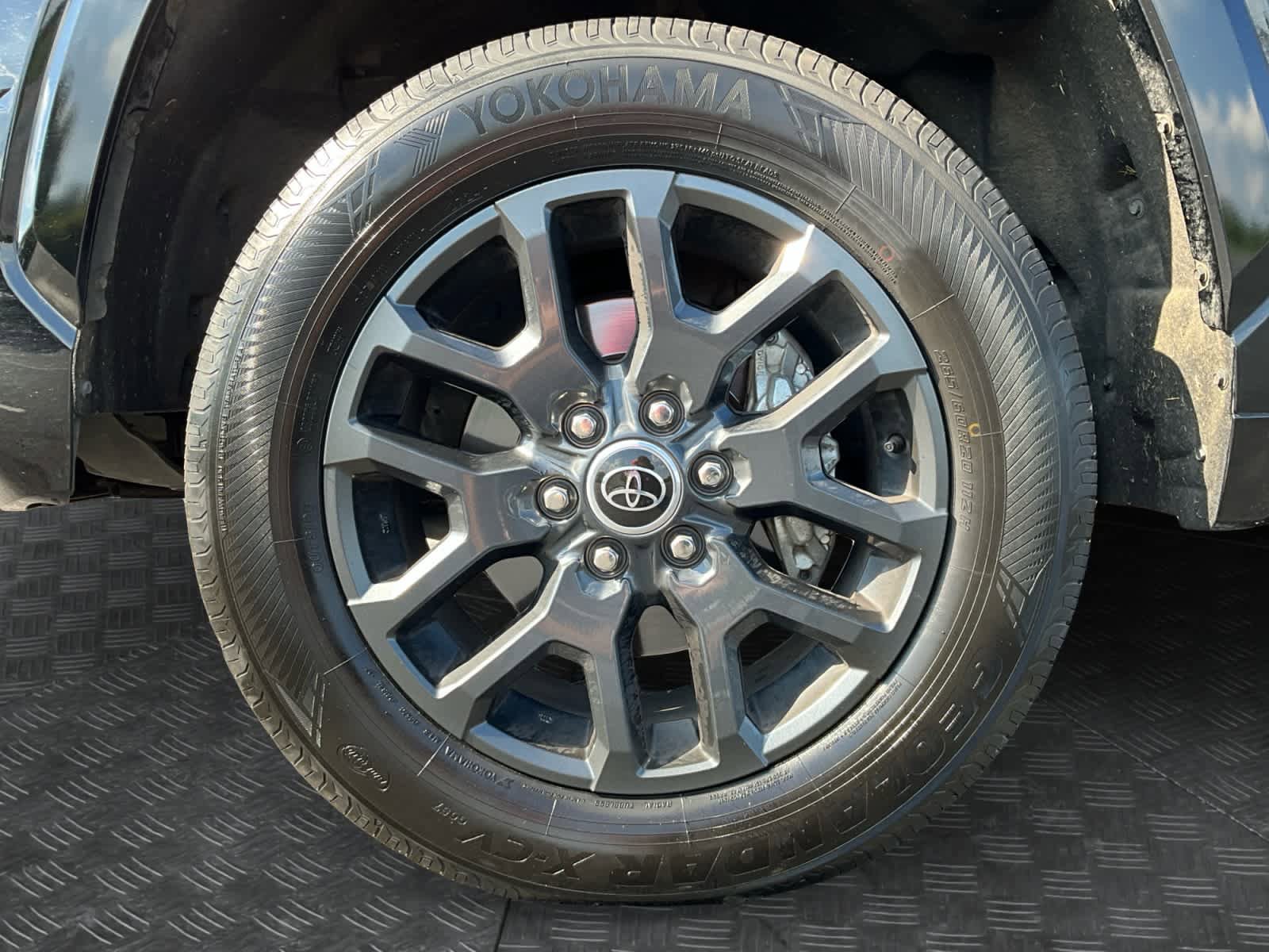 Used 2023 Toyota Tundra Platinum AWD/4WD image 15