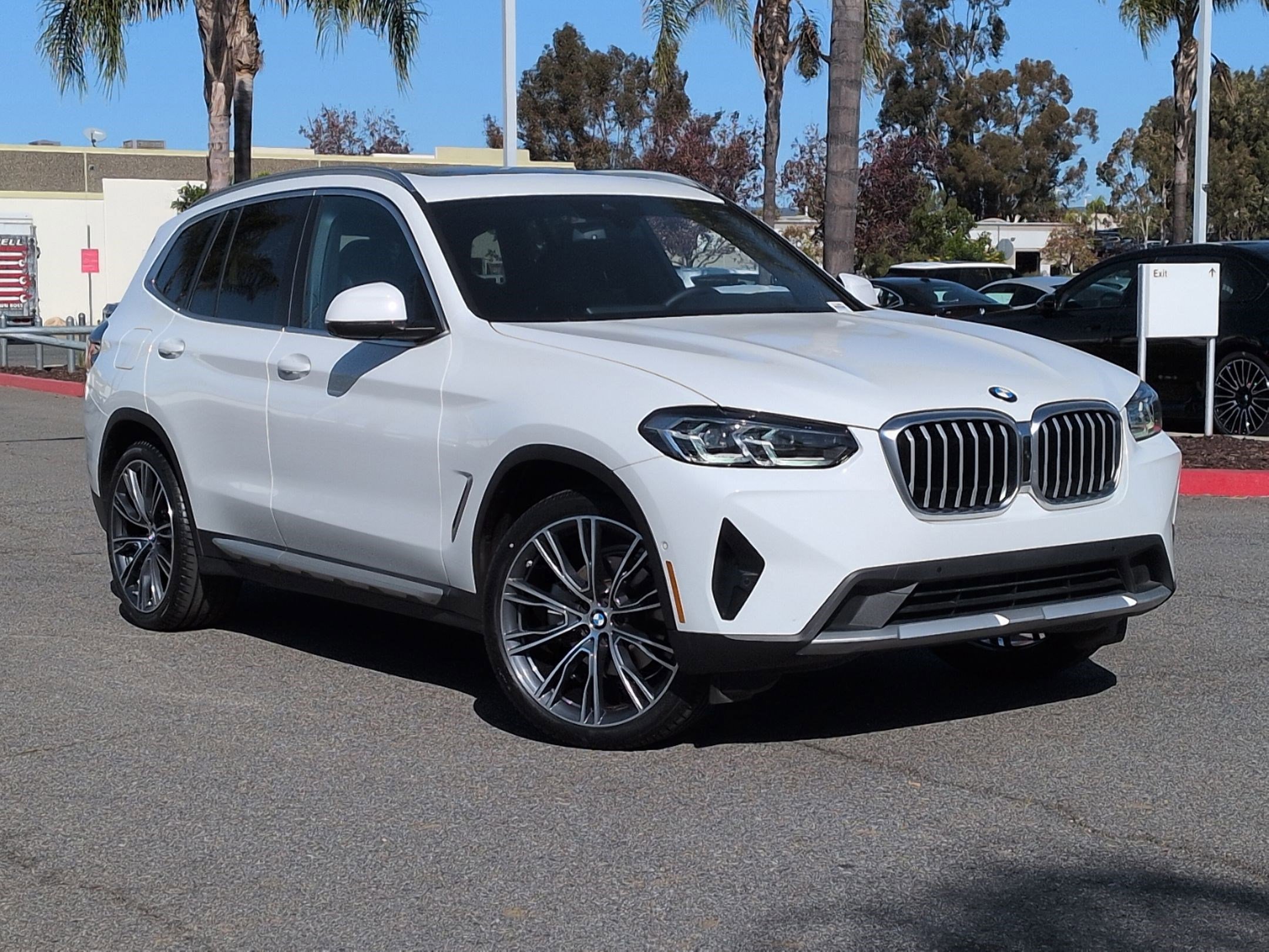 Certified 2024 BMW X3 xDrive30i w/ Convenience Package image 2