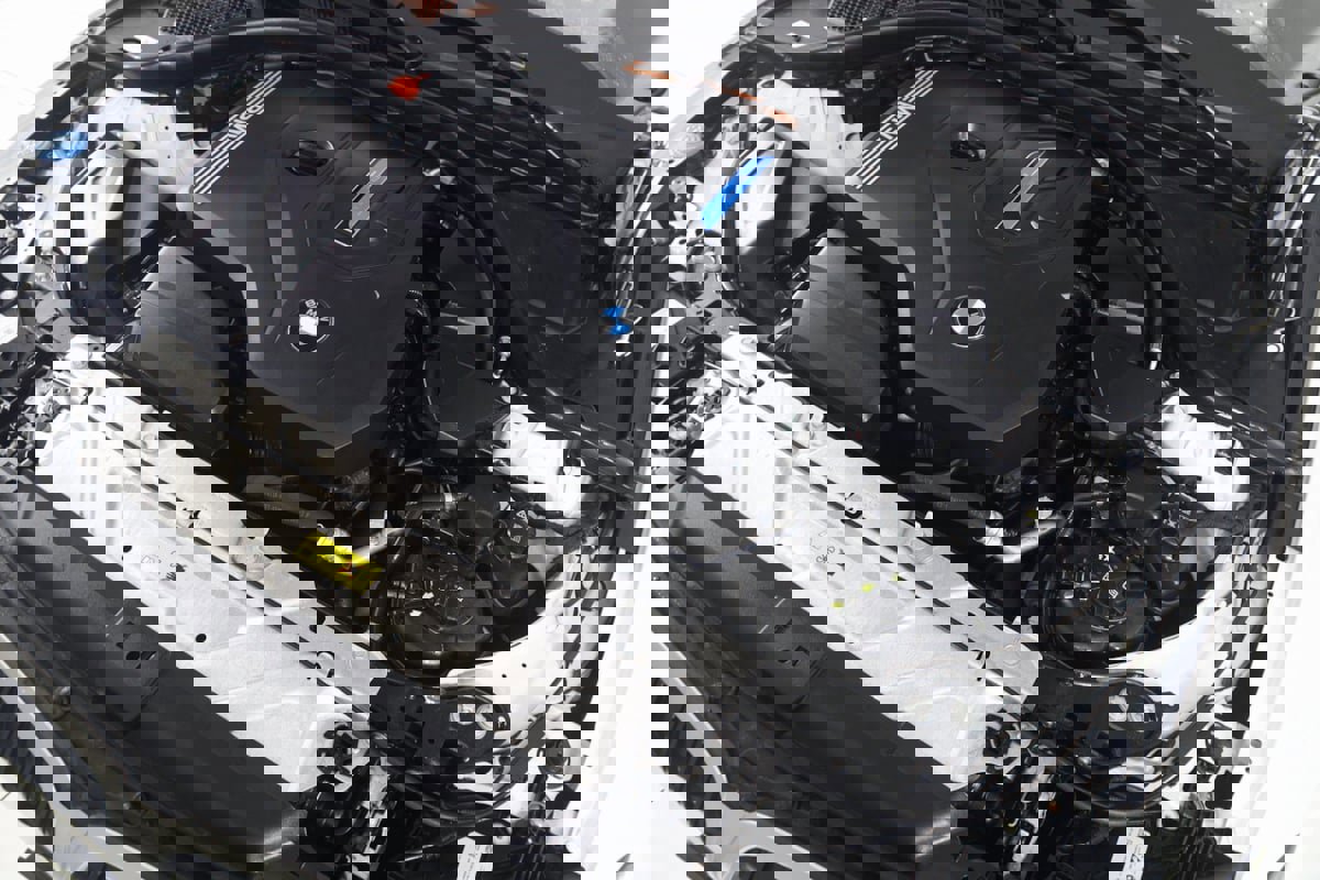 Used 2023 BMW 330e xDrive w/ Premium Package image 20