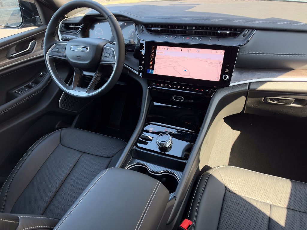 New 2027 Jeep Grand Cherokee L Limited AWD/4WD image 11