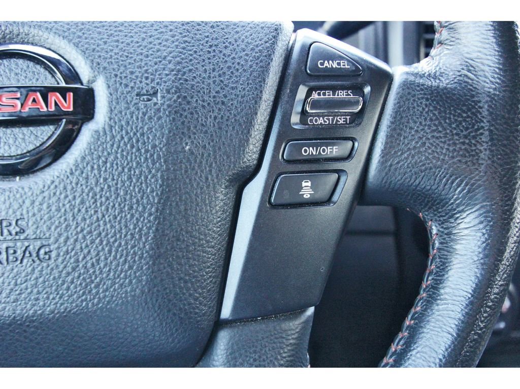 Used 2020 Nissan Titan PRO-4X image 12