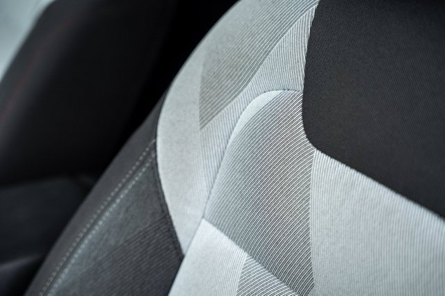 Used 2024 Chevrolet Trax RS FWD image 27
