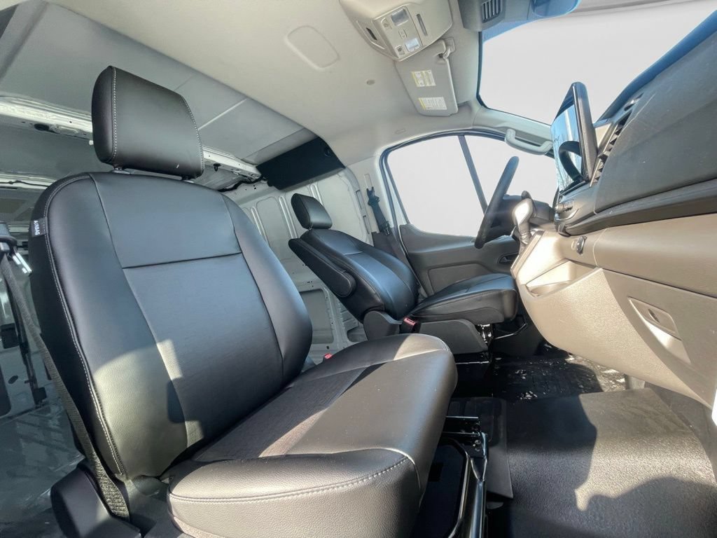 New 2026 Ford Transit 150 Low Roof RWD image 11
