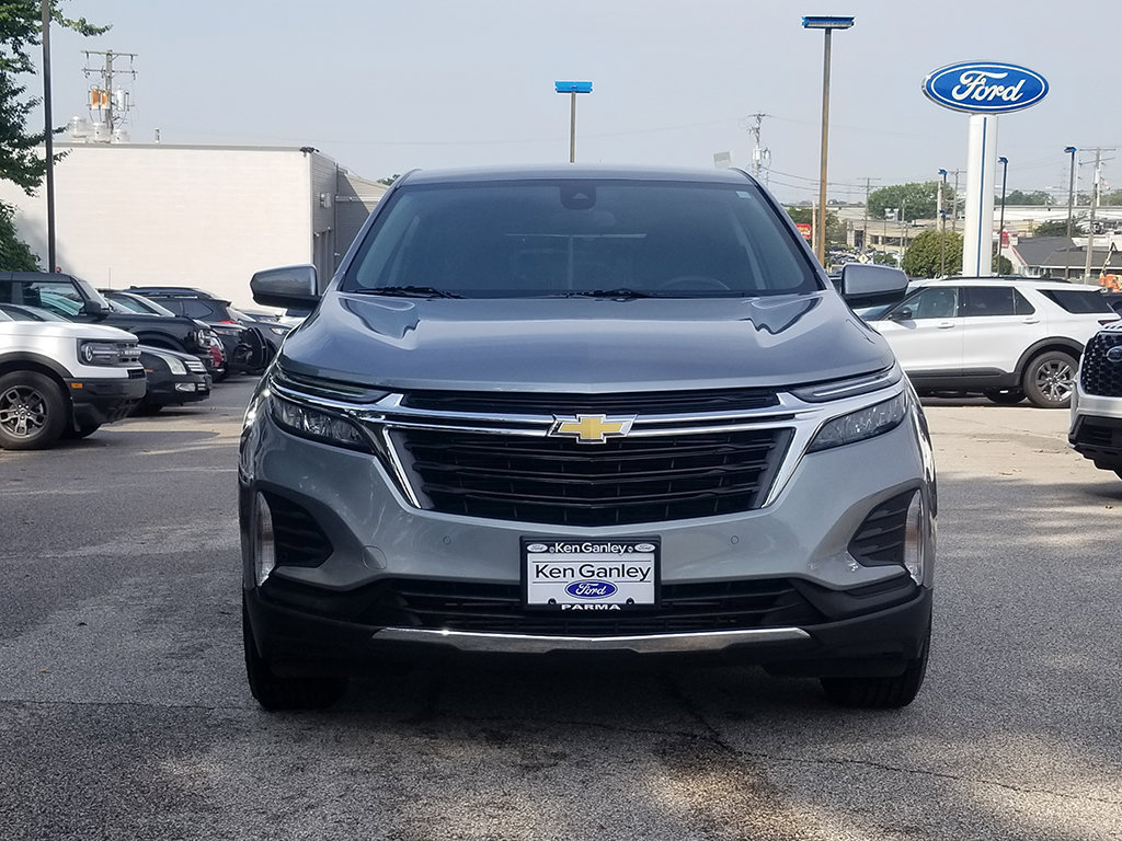 Used 2024 Chevrolet Equinox LT FWD image 2