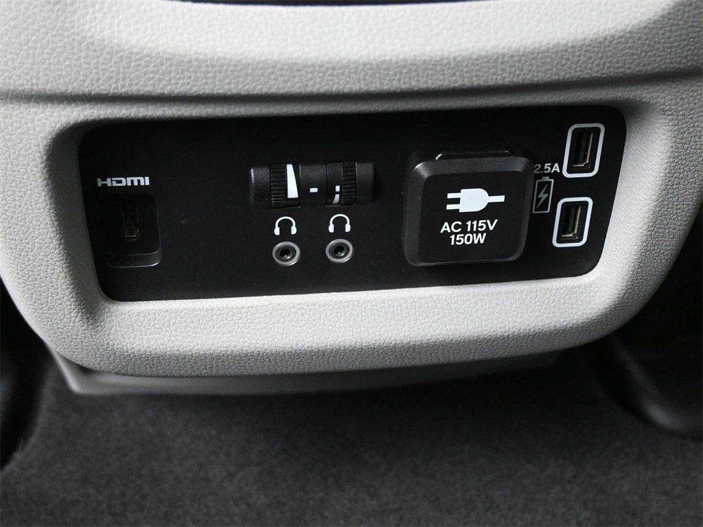 Used 2020 Honda Pilot Touring image 22