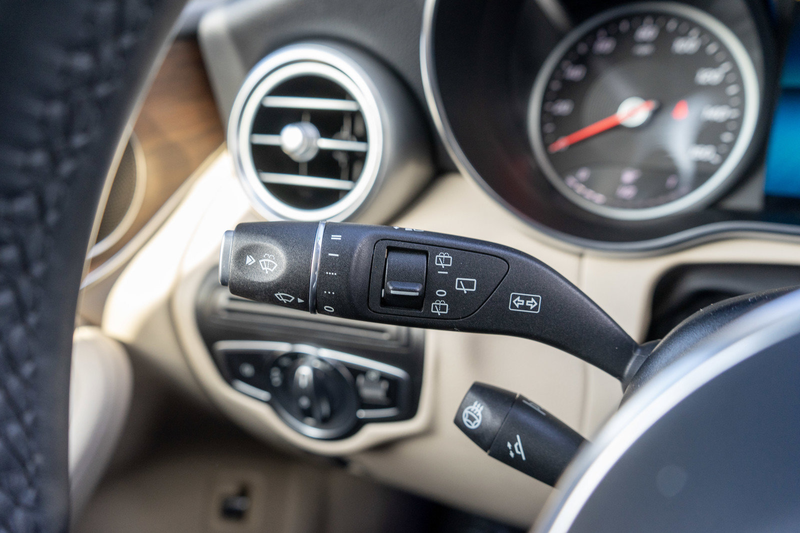 Used 2022 Mercedes-Benz GLC 300 4MATIC image 26