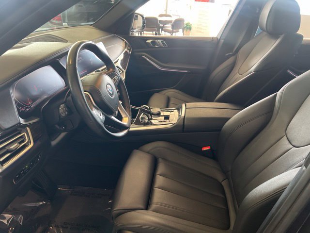 Used 2019 BMW X5 xDrive40i w/ Convenience Package AWD/4WD image 4