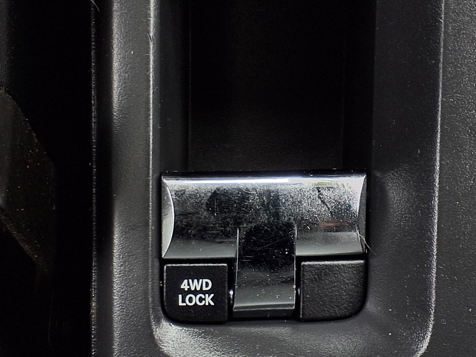 Used 2015 Jeep Patriot High Altitude image 13