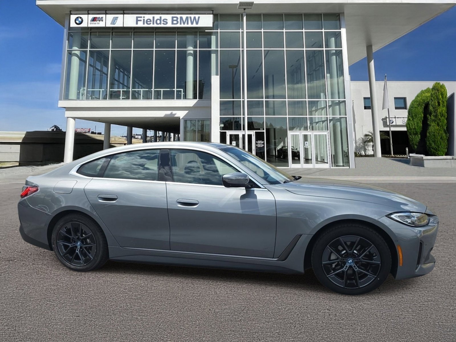 Used 2023 BMW i4 eDrive35 w/ Premium Package image 1