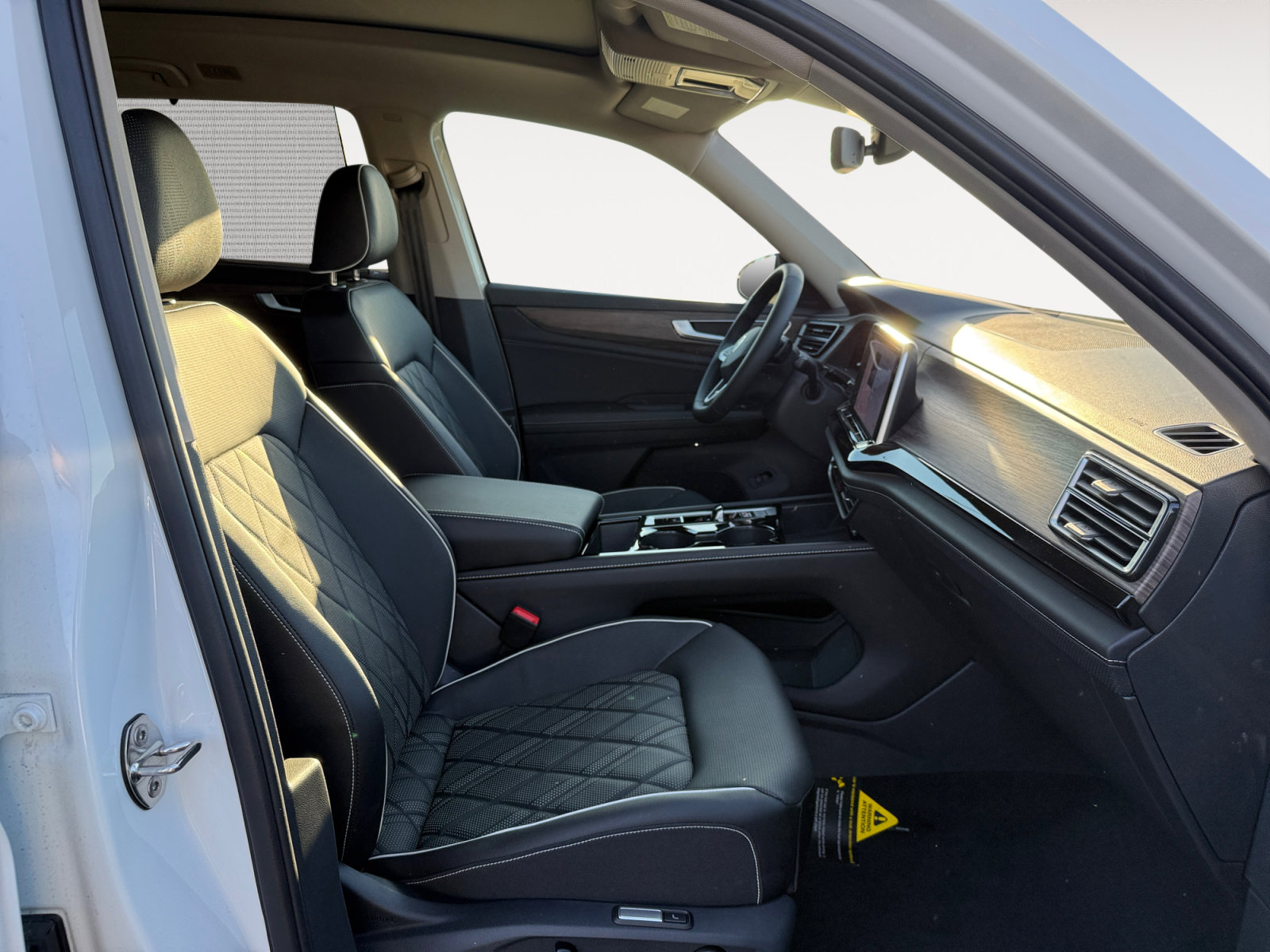 New 2025 Volkswagen Atlas SEL Premium R-Line AWD/4WD image 19