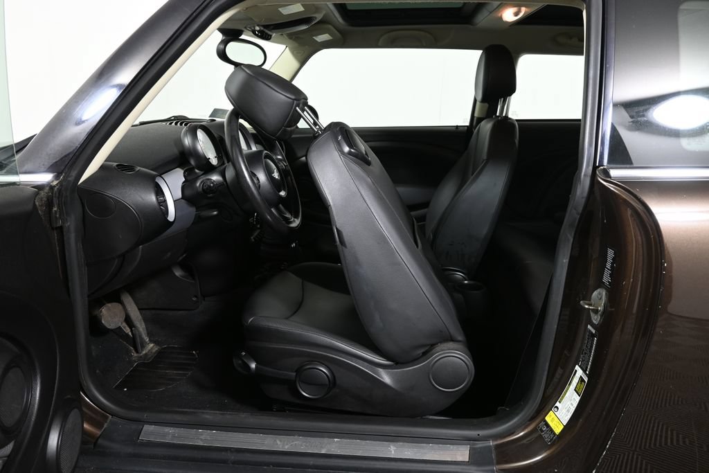 Used 2012 MINI Cooper Hardtop FWD image 6