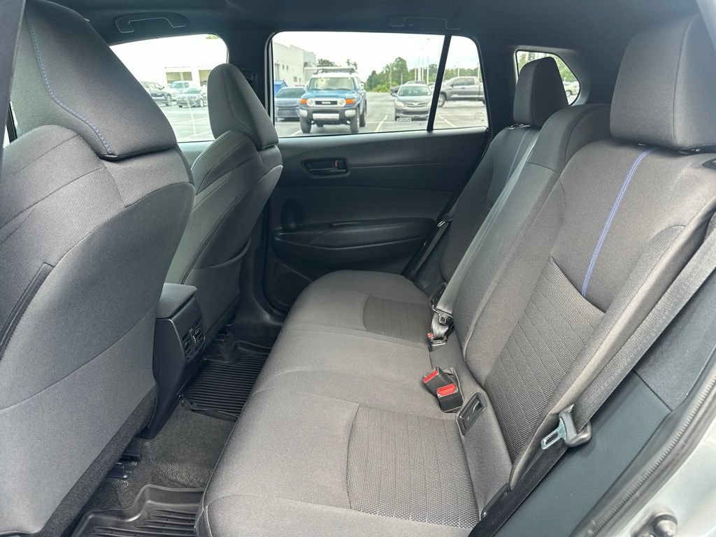 Certified 2023 Toyota Corolla Cross AWD Hybrid w/ Moonroof Package image 29