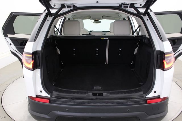 Used 2023 Land Rover Discovery Sport SE image 41