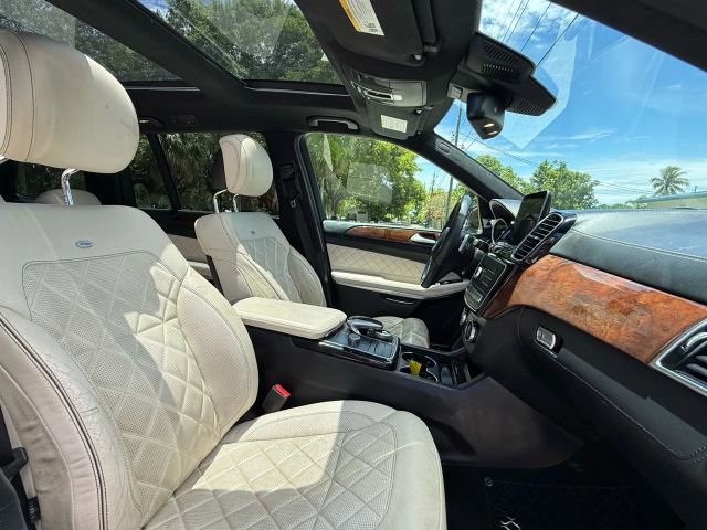 Used 2017 Mercedes-Benz GLS 550 4MATIC image 6