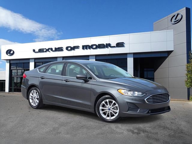 Used 2020 Ford Fusion SE w/ Fleet SE Value Package image 1