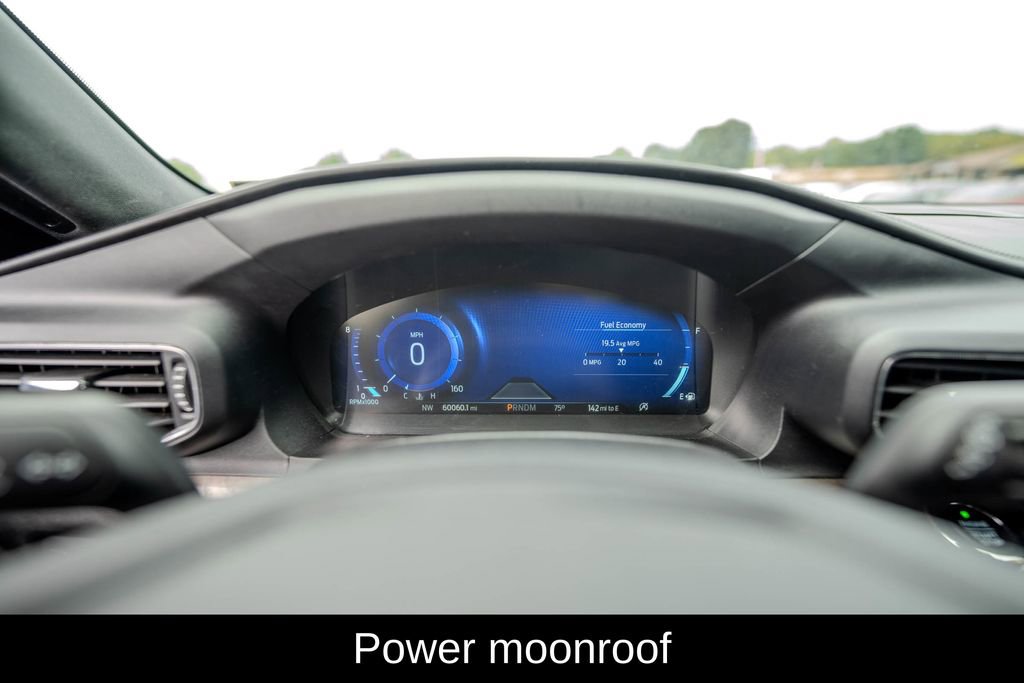 Used 2020 Ford Explorer Platinum w/ Premium Technology Package image 17
