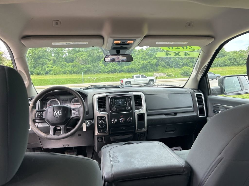 Used 2020 RAM 1500 Classic SLT AWD/4WD image 17