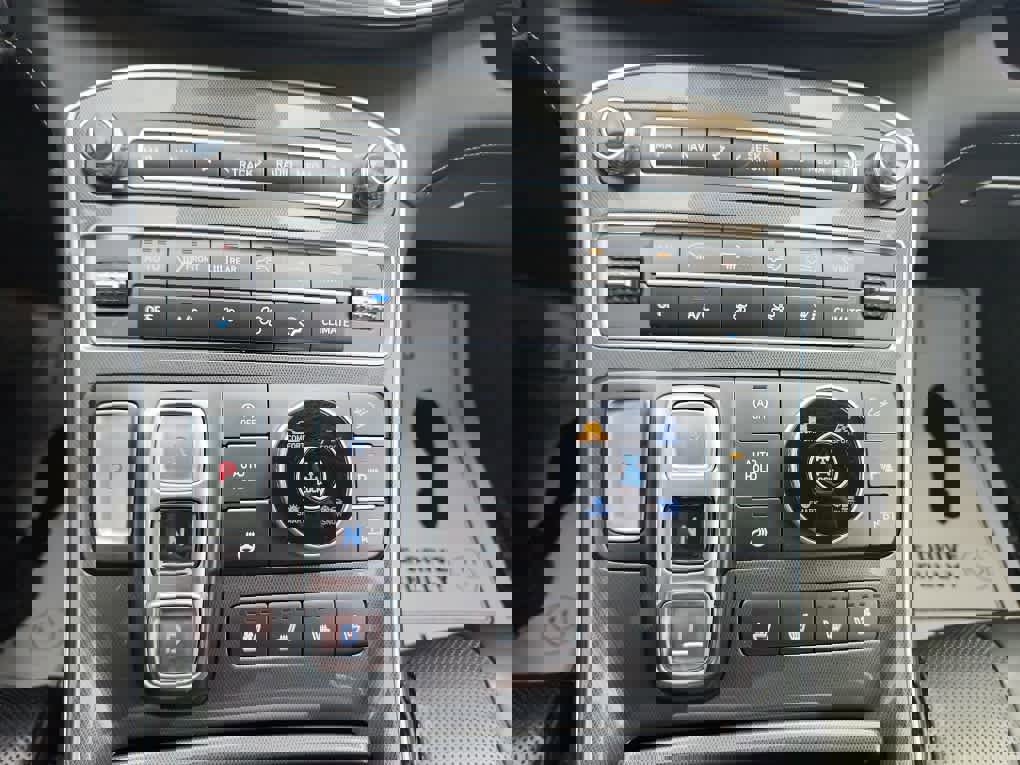 Used 2022 Hyundai Santa Fe Calligraphy image 27