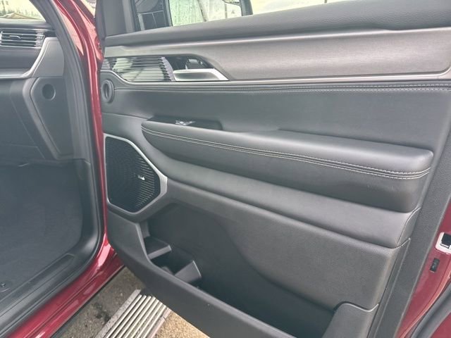 New 2026 Jeep Grand Wagoneer L Limited image 9