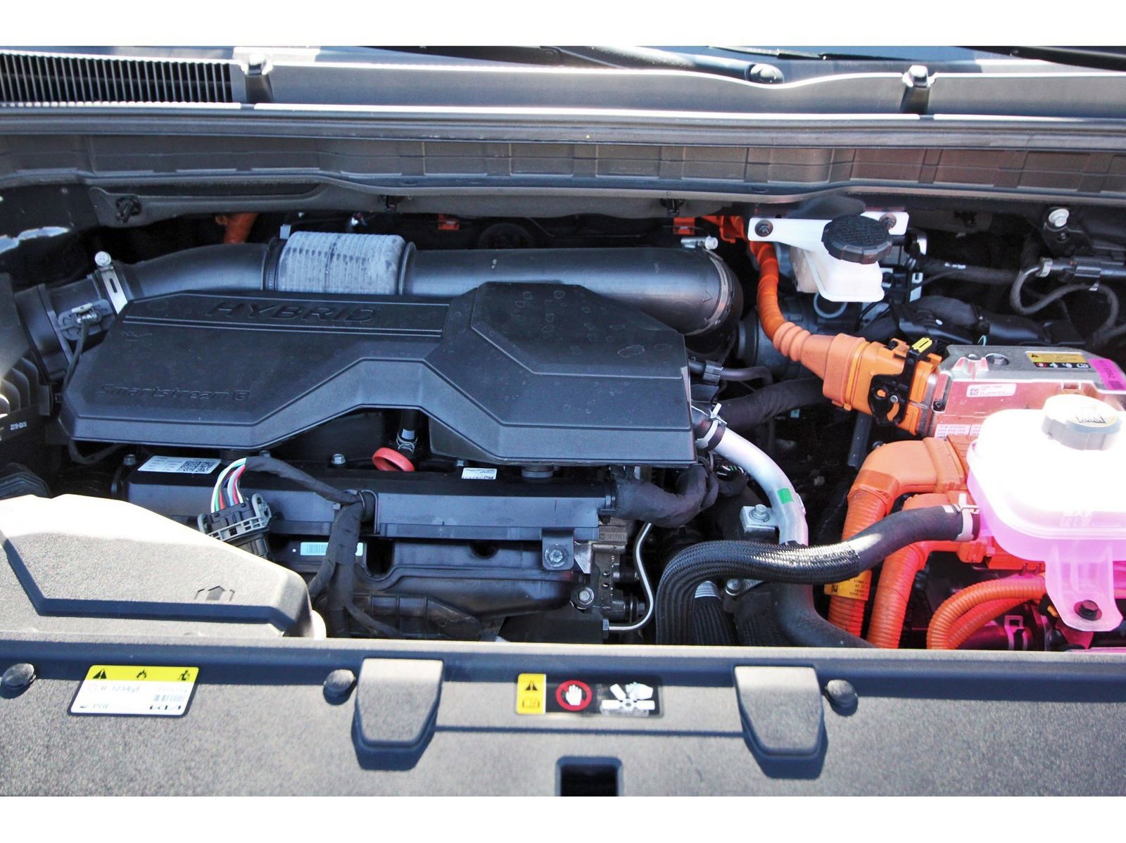 Used 2025 Kia Carnival EX image 32